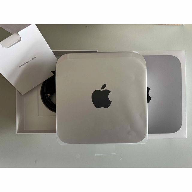 Mac mini 2020(M1) 8GBメモリ 256GBSSD