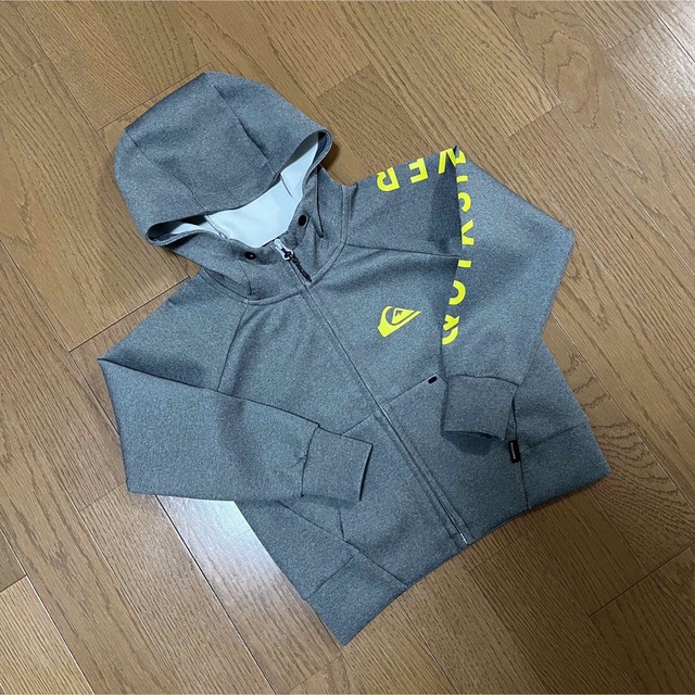 QUIKSILVER(クイックシルバー)のクイックシルバー セットアップ 100cm スウェット パーカー 子ども キッズ キッズ/ベビー/マタニティのキッズ服男の子用(90cm~)(その他)の商品写真