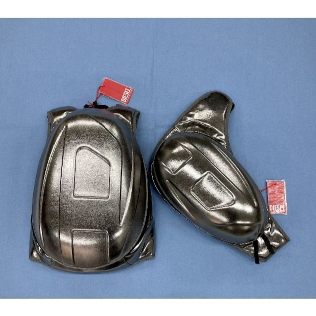 ディーゼル バックパック 0223 シルバー エンボス Dロゴ 新品タグ付