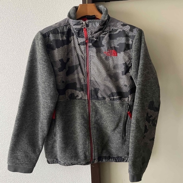 THE NORTH FACE(ザノースフェイス)のノースフェイス　ボーイズLサイズ　ジャケット キッズ/ベビー/マタニティのキッズ服男の子用(90cm~)(ジャケット/上着)の商品写真