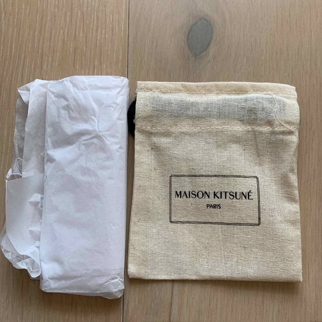 MAISON KITSUNE'(メゾンキツネ)のメゾンキツネ キーホルダー◆新品 トリコロール キーリング チャーム レディースのファッション小物(キーホルダー)の商品写真