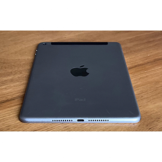 Apple(アップル)のiPad mini4 wifi+cellular (32GB)   ※ジャンク スマホ/家電/カメラのPC/タブレット(タブレット)の商品写真