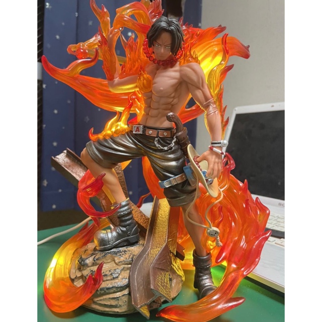 ONE PIECE ワンピース 火拳エース 海外限定フィギュア特大サイズ35cm