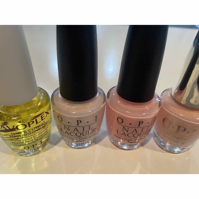 OPI(オーピーアイ)のOPI ネイルカラー オイル コスメ/美容のネイル(マニキュア)の商品写真