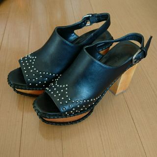 マウジー(moussy)の【期間限定】MOUSSY レア スタッズ サボ サンダル 美品(サンダル)