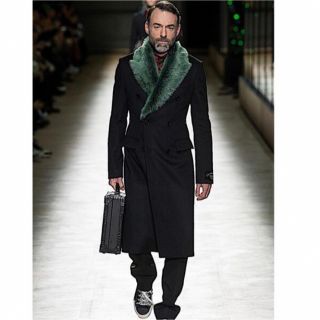 DIOR HOMME(ファー ・ チェスターコート)のフリマアイテム一覧 DIOR HOMME(ファー ・ チェスターコート)のフリマアイテム一覧