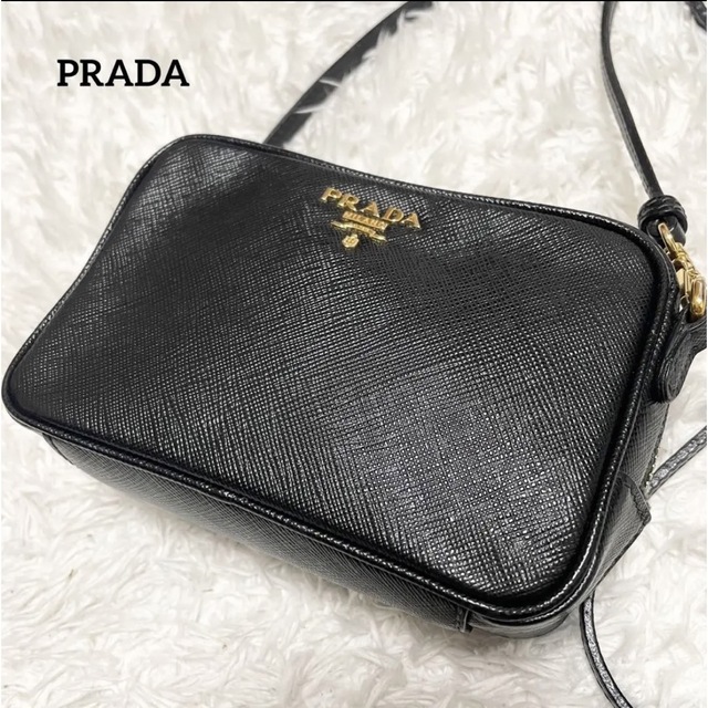 PRADA プラダ ショルダーバッグ ミニショルダーバッグ ロゴ 金具