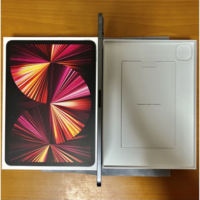 iPad(アイパッド)の【極美品】iPad Pro 11inch 第3世代 128GB WiFiモデル スマホ/家電/カメラのPC/タブレット(タブレット)の商品写真