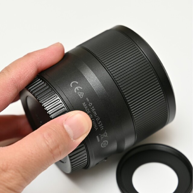 Nikon(ニコン)の【美品】NIKKOR Z MC 50mm f/2.8 スマホ/家電/カメラのカメラ(レンズ(単焦点))の商品写真