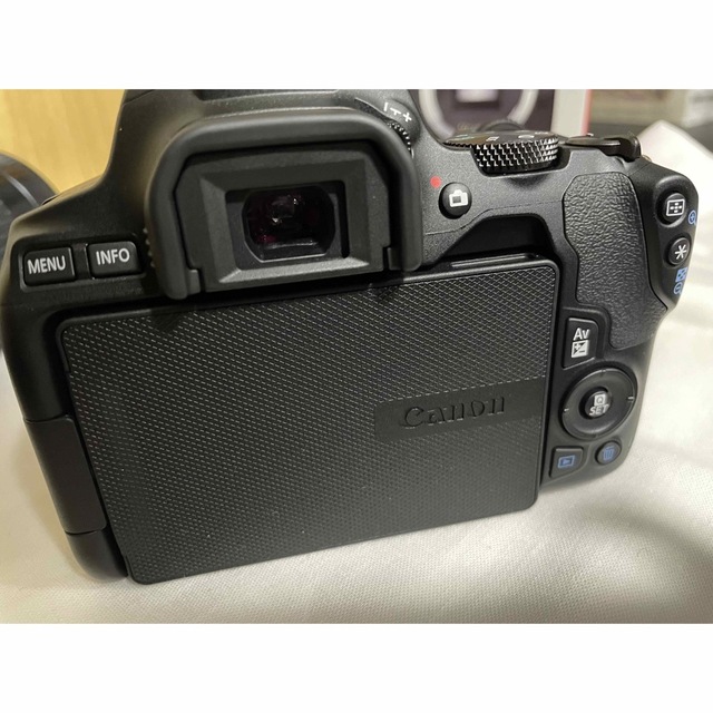 Canon(キヤノン)のCanon EOS Kiss X10 ダブルレンズセット　カメラバッグ スマホ/家電/カメラのカメラ(デジタル一眼)の商品写真