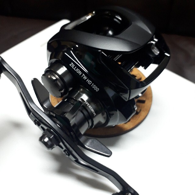 ダイワ 22 ジリオン TW HD 1000XH 未使用品 速くおよび自由な