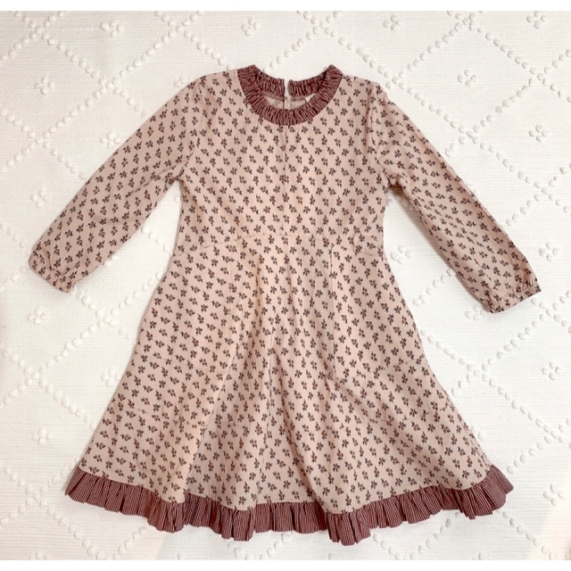 Caramel baby&child (キャラメルベビー&チャイルド)の新品‼︎caramelbaby&child 小花柄ワンピース 6y キッズ/ベビー/マタニティのキッズ服女の子用(90cm~)(ワンピース)の商品写真