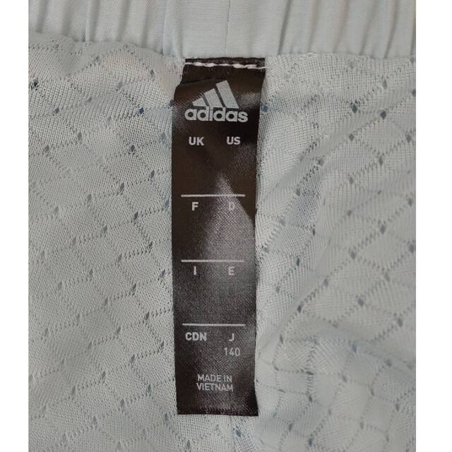 adidas(アディダス)の140 トレーニングパンツ　アディダス キッズ/ベビー/マタニティのキッズ服女の子用(90cm~)(パンツ/スパッツ)の商品写真