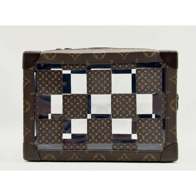 LOUIS VUITTON(ルイヴィトン)の極美品　ヴィトン　スリム・ソフトトランク　ショルダーバッグ　 メンズのバッグ(ショルダーバッグ)の商品写真