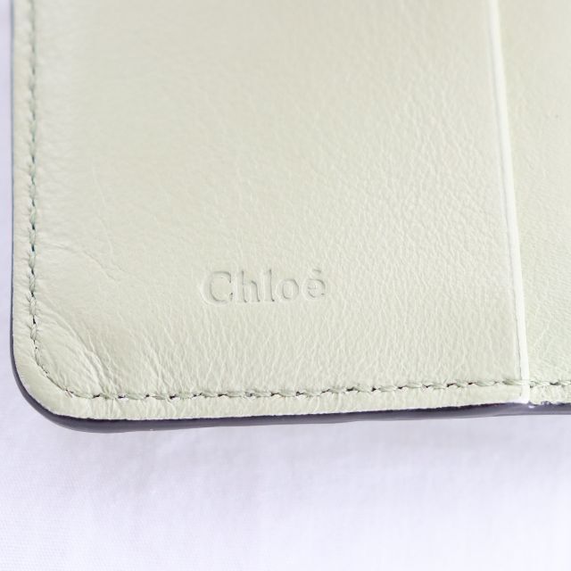 Chloe(クロエ)のChloé クロエ　二つ折り財布　レディース　ユーカリ　USED レディースのファッション小物(財布)の商品写真