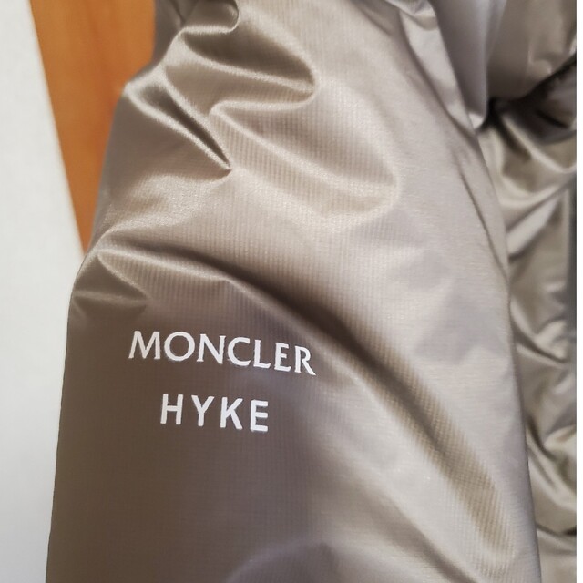 MONCLER(モンクレール)のMONCLER　ハイク　コラボ レディースのジャケット/アウター(ダウンジャケット)の商品写真