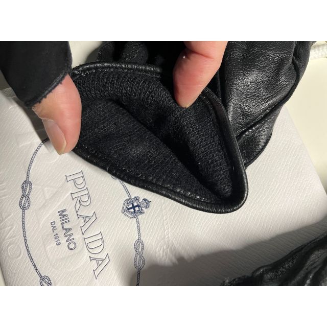 PRADAプラダ ナッパレザー グローブ 革 手袋 裏地カシミヤ PRADAプラダ ナッパレザー グローブ 革 手袋 裏地カシミヤ