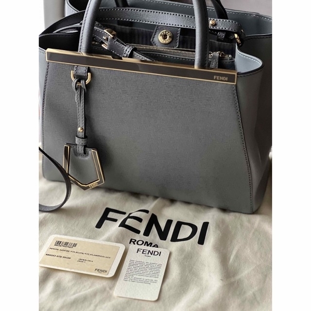 FENDI(フェンディ)のフェンディ　トゥージュール レディースのバッグ(ハンドバッグ)の商品写真