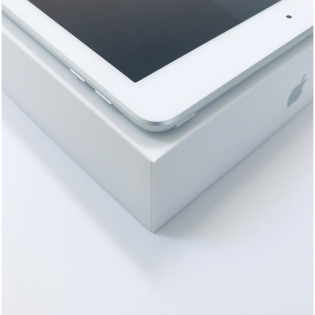 iPad(アイパッド)のApple iPad 第7世代 Wi-Fi 32GB【美品】 スマホ/家電/カメラのPC/タブレット(タブレット)の商品写真
