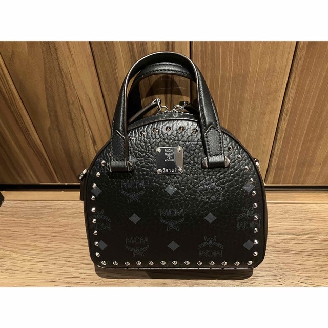 MCM(エムシーエム)のmcm 2way ミニバック レディースのバッグ(ショルダーバッグ)の商品写真