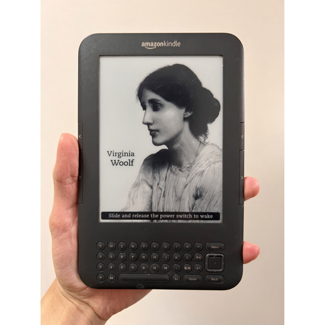 Kindle 3 keyboard スマホ/家電/カメラのPC/タブレット(電子ブックリーダー)の商品写真