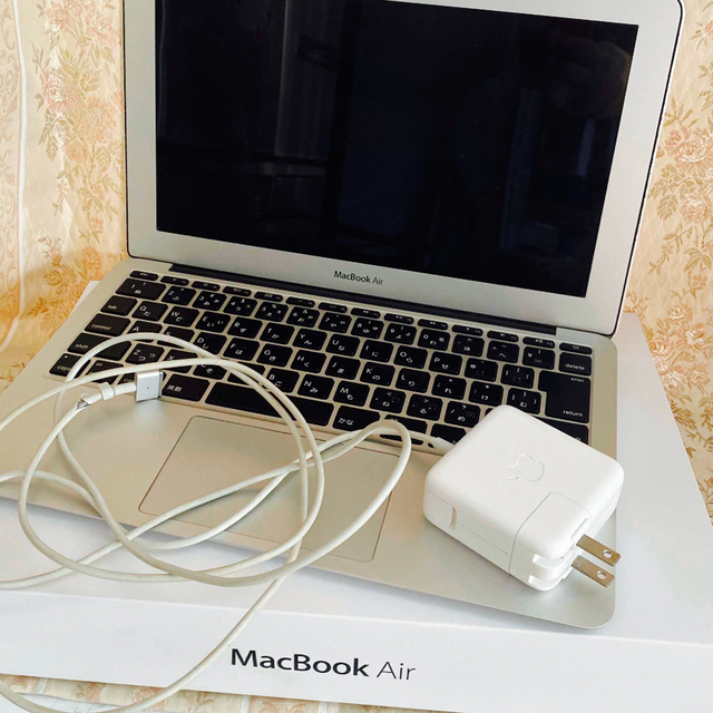 MAC(マック)のMacBook Air 2013 ジャンク スマホ/家電/カメラのPC/タブレット(ノートPC)の商品写真