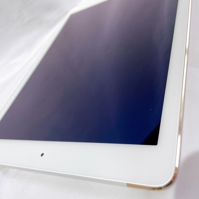 iPad Air2 16GB Wi-Fi+cellular（au）美品