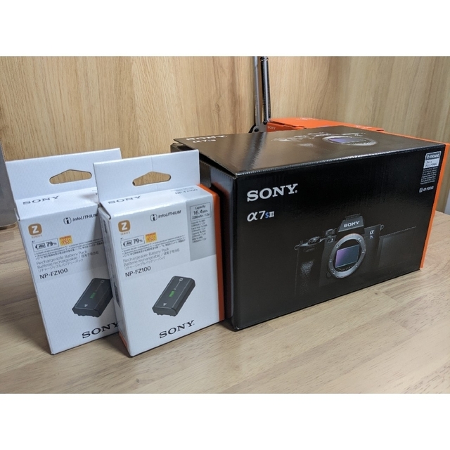 美品　SONY フルサイズ一眼レフ α7sⅲ 純正バッテリー2個　フィル厶付き スマホ/家電/カメラのカメラ(ミラーレス一眼)の商品写真