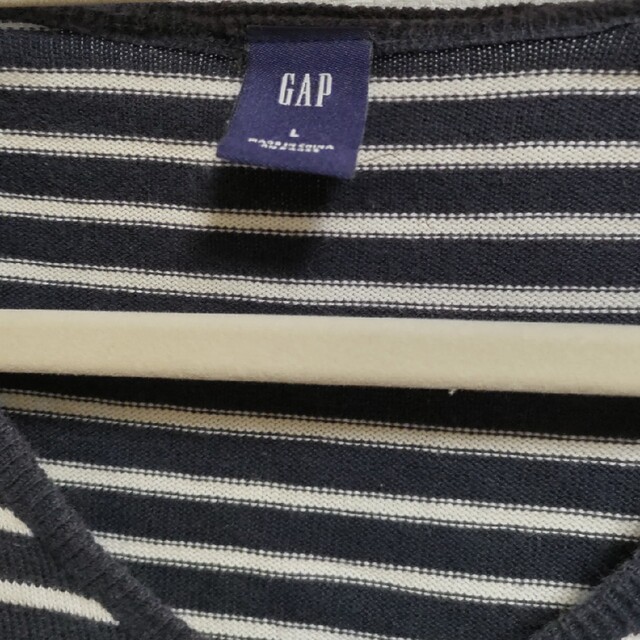 GAP(ギャップ)の⭐ギャップ　ボーダーニットVネック　ネイビー×ホワイト　メンズLサイズ メンズのトップス(ニット/セーター)の商品写真