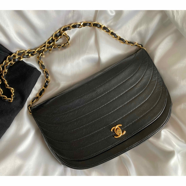 miyuさま専用♡シャネル　CHANEL ハーフムーン　  チェーンバッグ