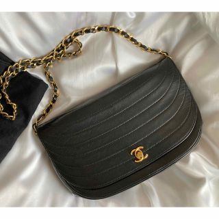 シャネル(CHANEL)のmiyuさま専用♡シャネル　CHANEL ハーフムーン　  チェーンバッグ(ショルダーバッグ)