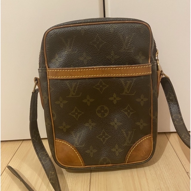 LOUIS VUITTON(ルイヴィトン)のルイ　ヴィトン　モノグラム　ダヌーブ　ショルダーバッグ レディースのバッグ(ショルダーバッグ)の商品写真