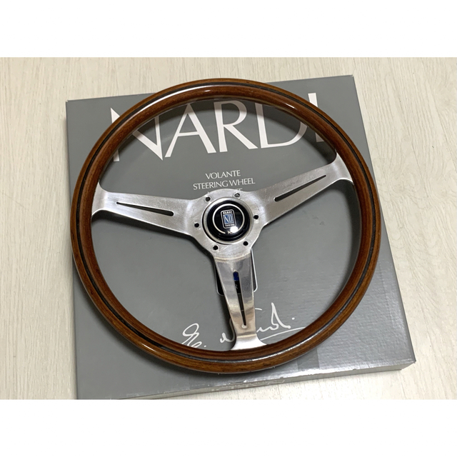 【NARDI Classic】36.5Φ ウッドステアリング　即決大歓迎