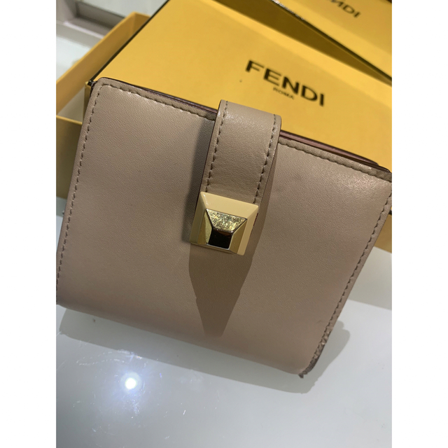 FENDI(フェンディ)のFENDI  二つ折り財布 レディースのファッション小物(財布)の商品写真