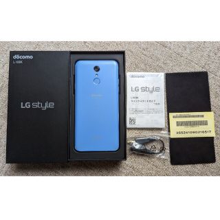 DOCOMP Lg Style L-03K ブラック美品　使用一ヶ月　おまけ付き