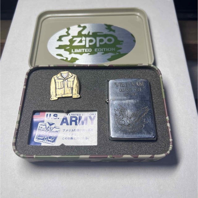 ZIPPO LIMITED EDITION メンズのファッション小物(タバコグッズ)の商品写真