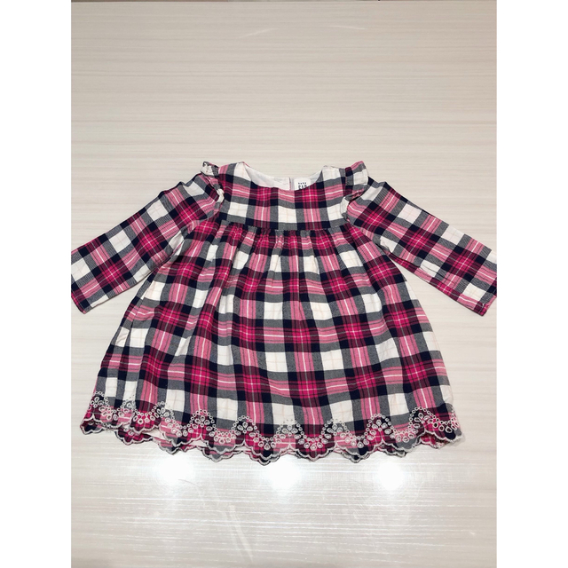 babyGAP(ベビーギャップ)のbabyGAP ベビーギャップ チェックワンピース チュニック70cm ピンク キッズ/ベビー/マタニティのベビー服(~85cm)(ワンピース)の商品写真