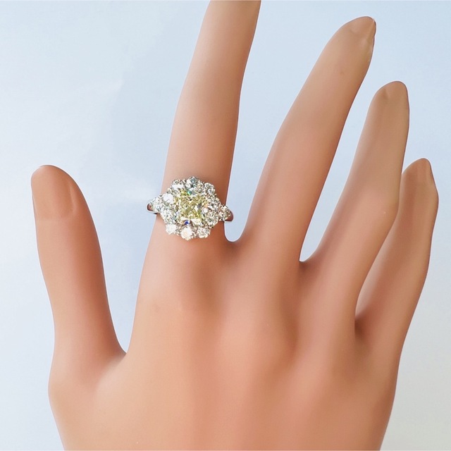 高級品☆PTダイヤモンドリングD:2.024ct D:1.302ct レディースのアクセサリー(リング(指輪))の商品写真