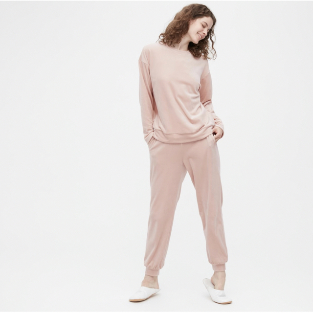 UNIQLO - ユニクロ ウルトラストレッチスムースセット ピンク L UNIQLO - ユニクロ ウルトラストレッチスムースセット ピンク L