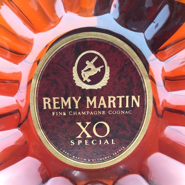 〇〇REMY MARTIN レミーマルタン XO スペシャル 700ml ブランデー コニャック 未開栓 食品/飲料/酒の酒(ブランデー)の商品写真