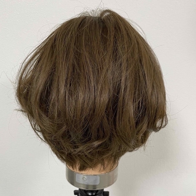 ふわふわボブ　百合子ウィッグ レディースのヘアアクセサリー(カチューシャ)の商品写真
