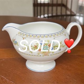 ウェッジウッド(WEDGWOOD)の【黒壺美品】ウェッジウッド★ピーターシャム★ミルクジャグ(食器)