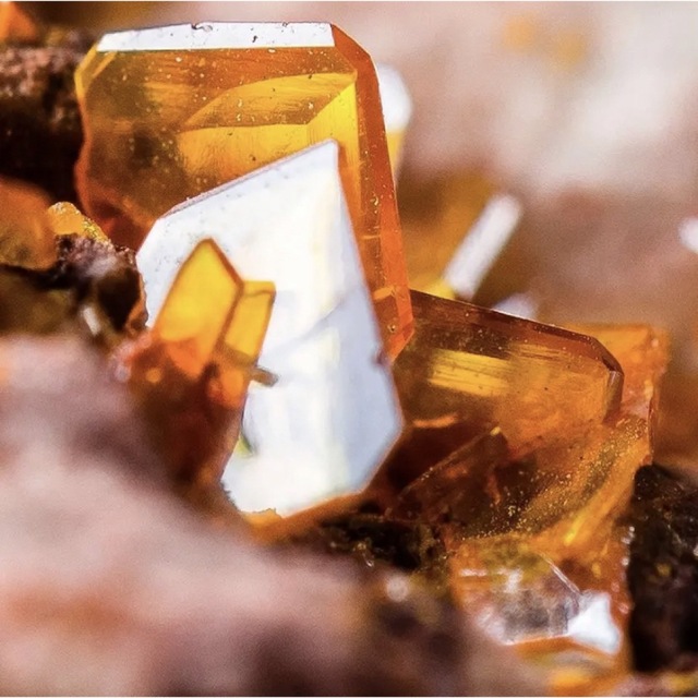 アリゾナ ウルフェナイト 天然石 原石 鉱物標本 鉱石 モリブデン鉛鉱