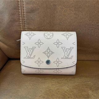 ルイヴィトン(LOUIS VUITTON)のLOUIS VUITTON ポルトフォイユ イリス コンパクト マヒナ(財布)