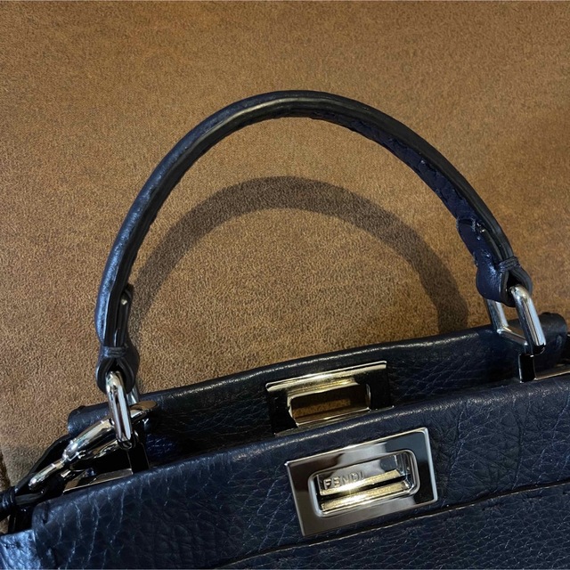 お気に入り】 FENDI - FENDI フェンディ ピーカブー ミニ セレリア