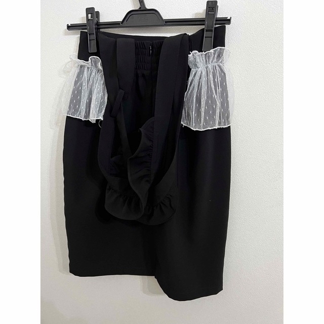Ank Rouge(アンクルージュ)のAnk Rouge ドットチュールぺプラムタイトスカート ブラック レディースのスカート(ひざ丈スカート)の商品写真