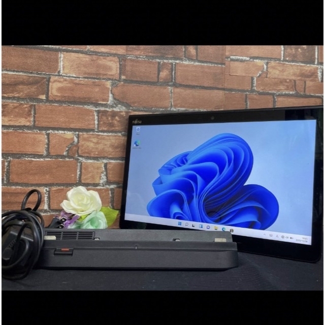 高品質 富士通ARROWS Tab Q737/P タブレット mymaral.com