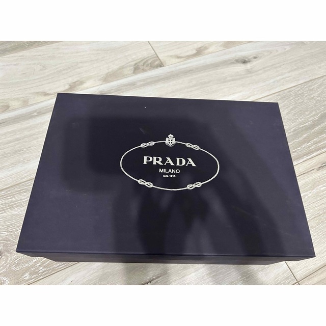 PRADA(プラダ)のプラダ　PRADA  スニーカー　新品未使用 レディースの靴/シューズ(スニーカー)の商品写真