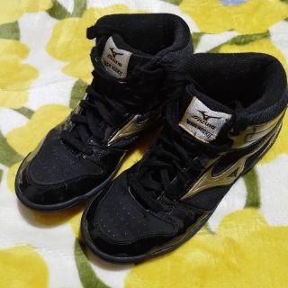 ミズノ(MIZUNO)のバッシュ 22.5センチ　スニーカー(バスケットボール)