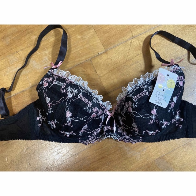 値下げ♪ブラジャーショーツセット👙　サイズE65 レディースの下着/アンダーウェア(ブラ&ショーツセット)の商品写真